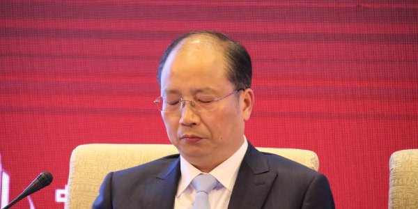 配资一流股票配资门户 中国证监会原主席易会满被查 其银行学校多名同学先期落马